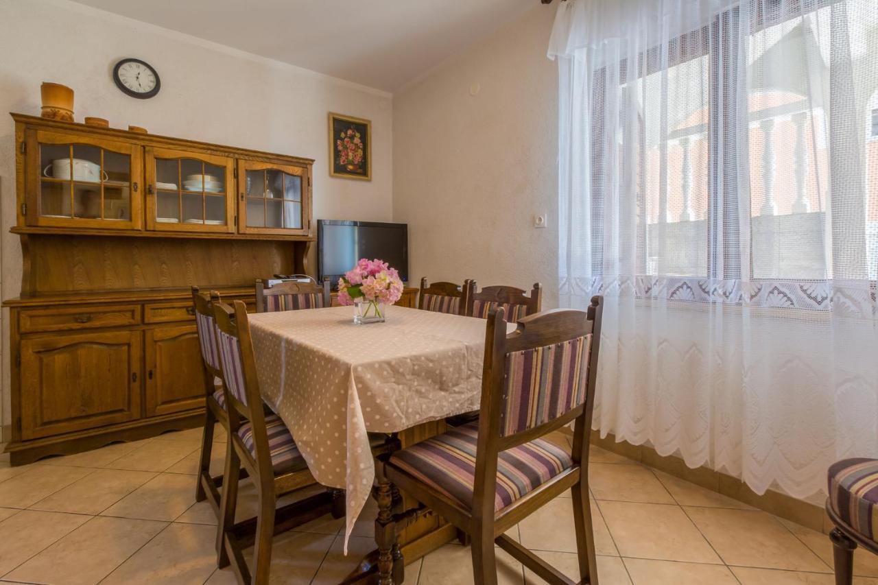 Amila Apartment Crikvenica Exterior photo